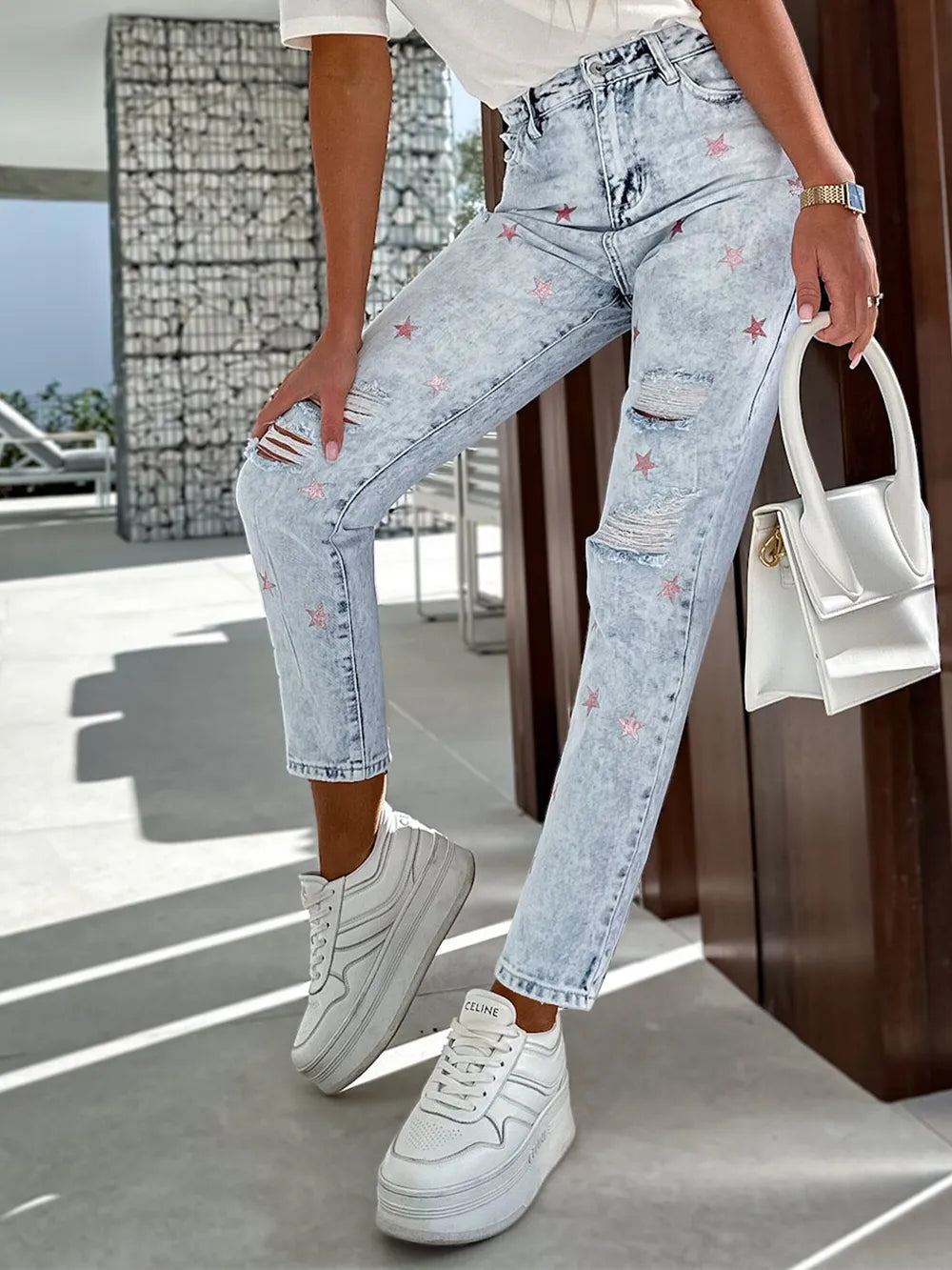 Distressed Star Straight Jeans with Pockets 