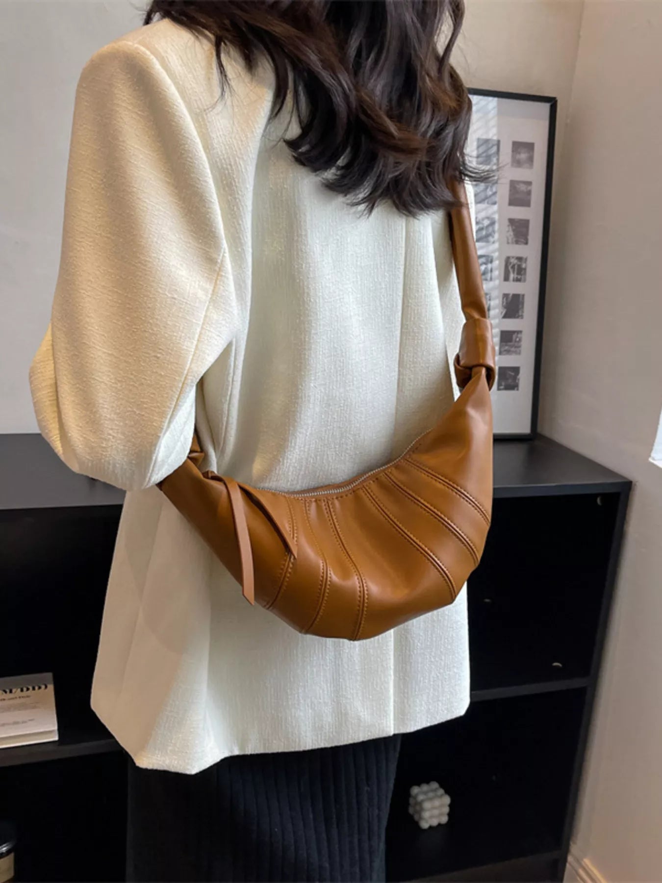 Stylish Crescent Hobo Crossbody Bag 