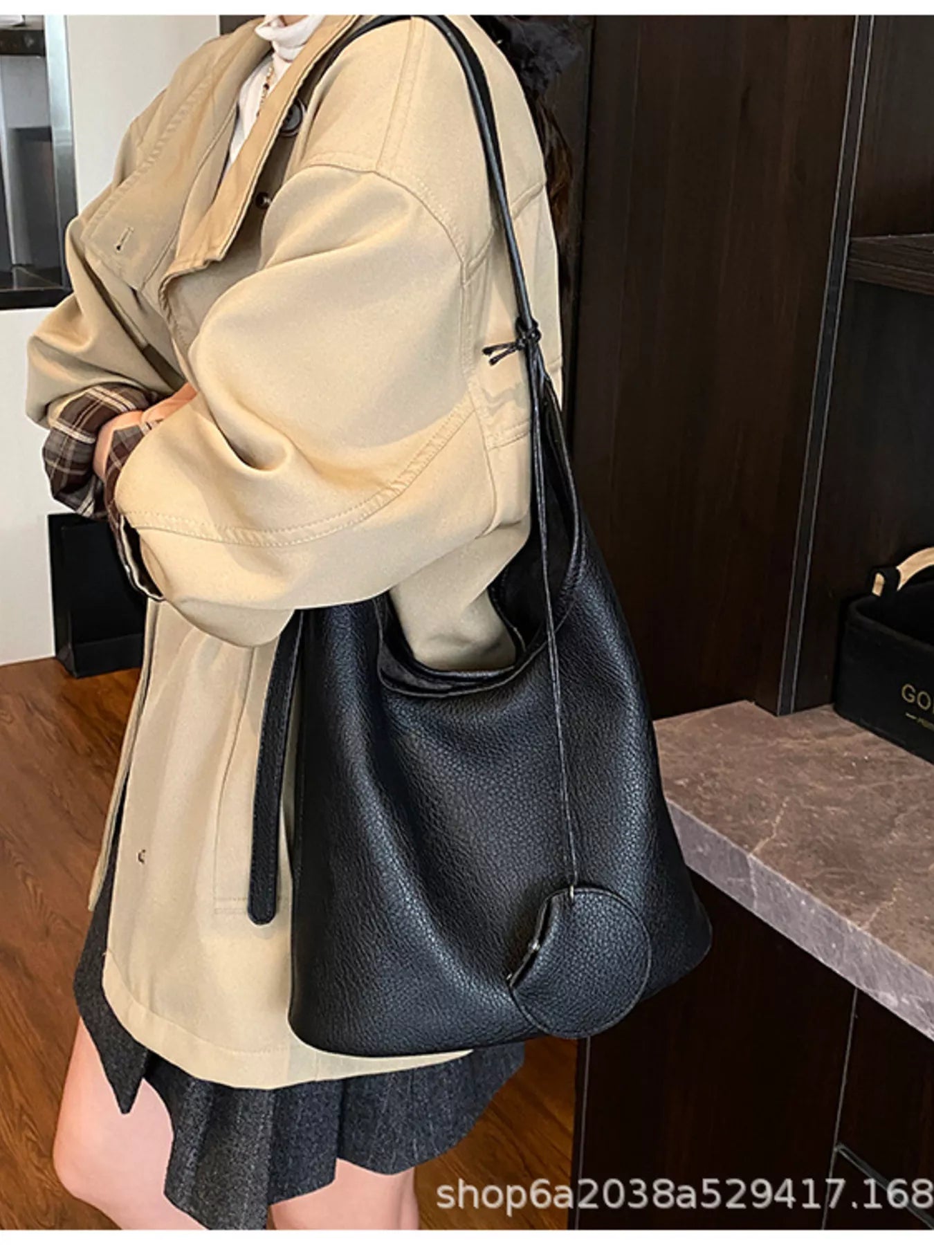 Solid Color Leather Handbag 