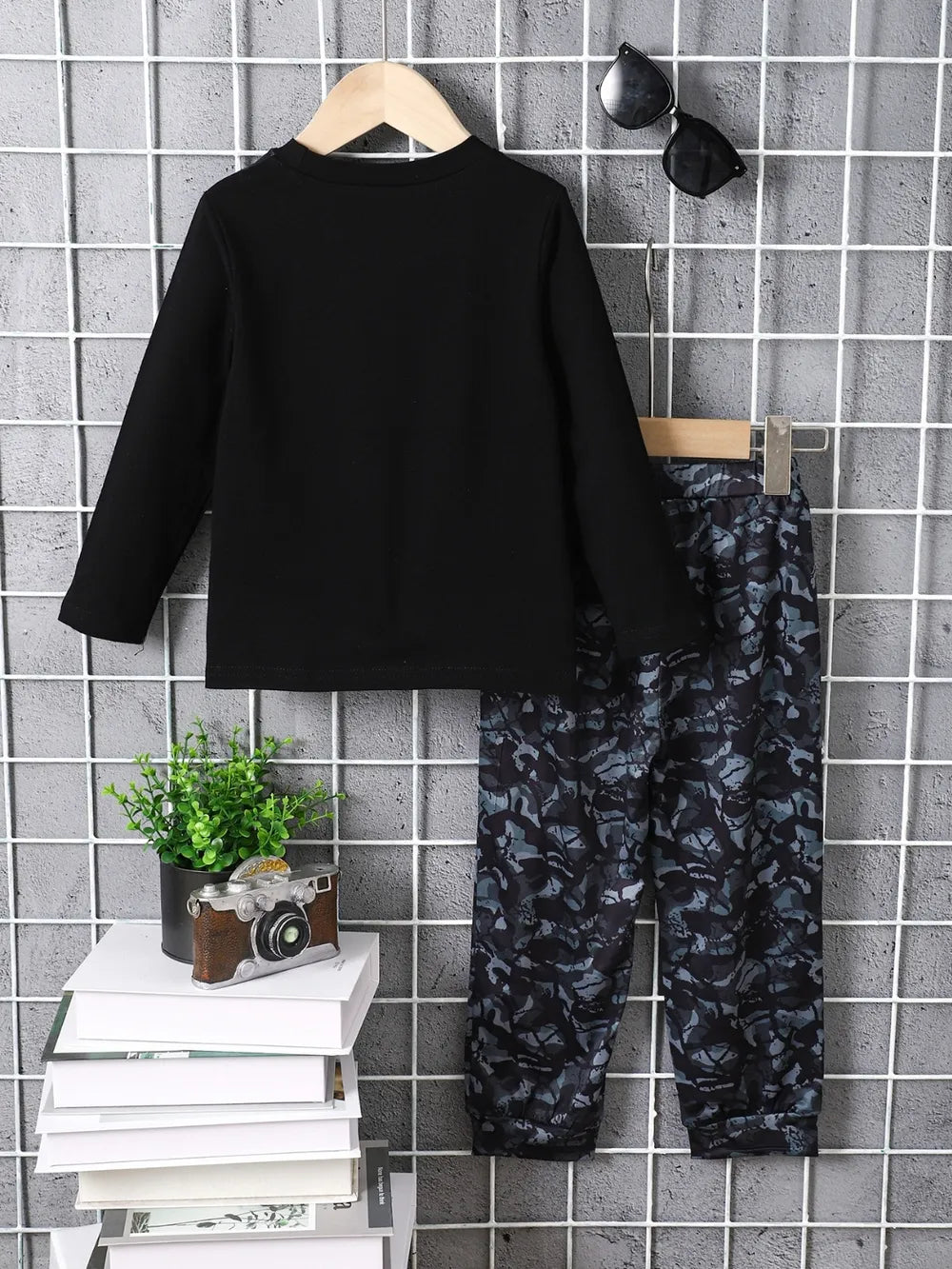 Children's Camouflage Color Block Top and Pants Set 