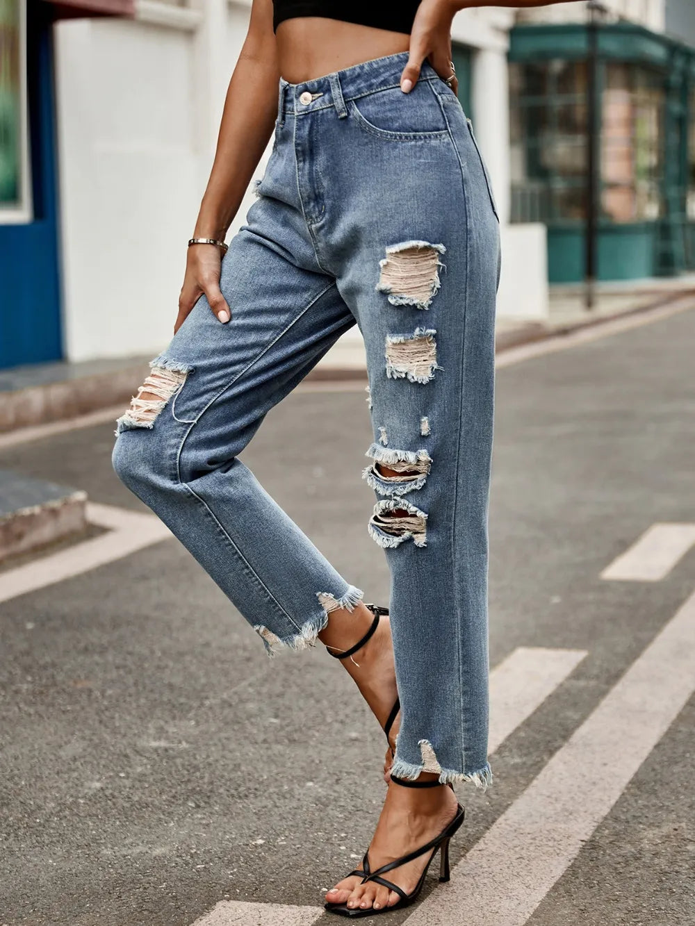 Distressed Raw Hem Jeans with Pockets 