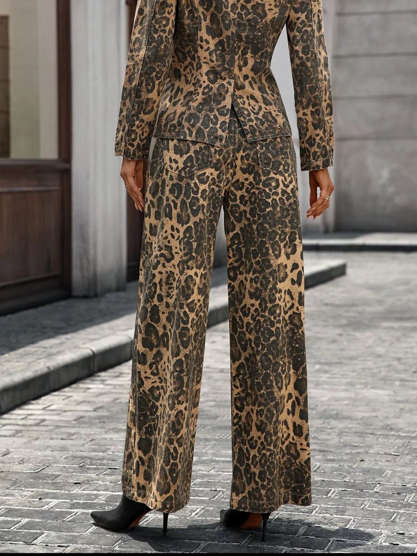 Leopard Wide-Leg Jeans 