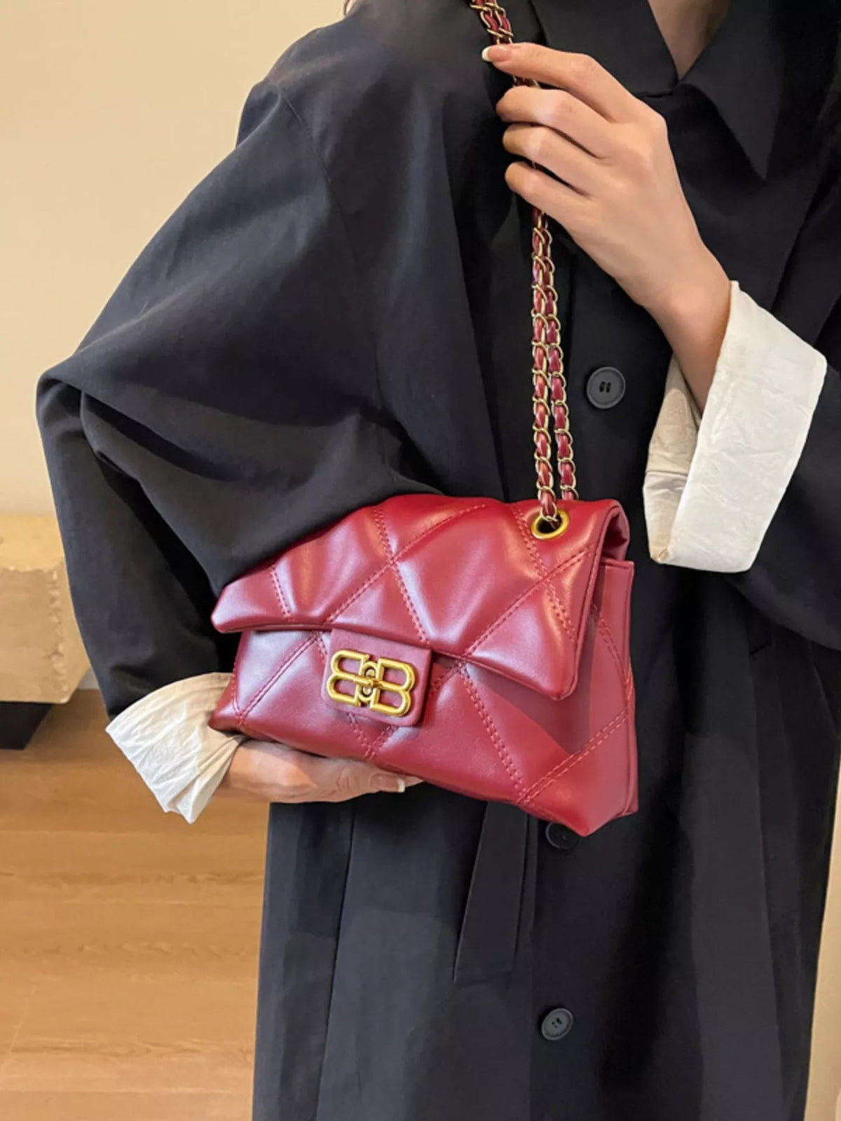 Quilted Flap Chain Crossbody Bag 