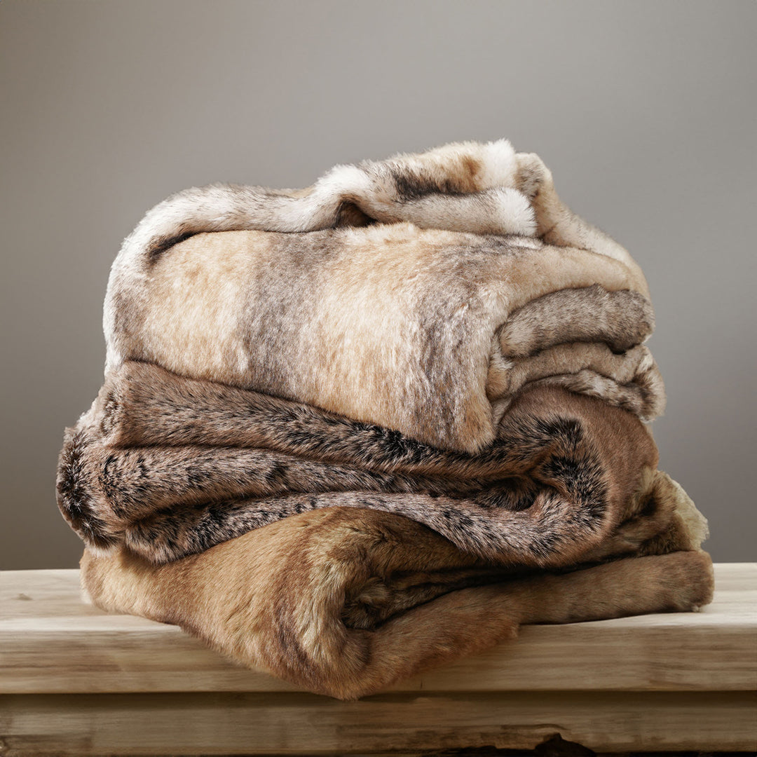 Battilo Plush Weighted Throw 