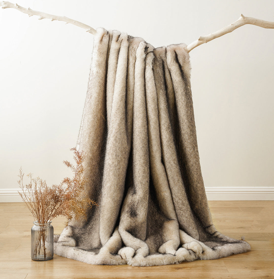 Battilo Plush Weighted Throw 