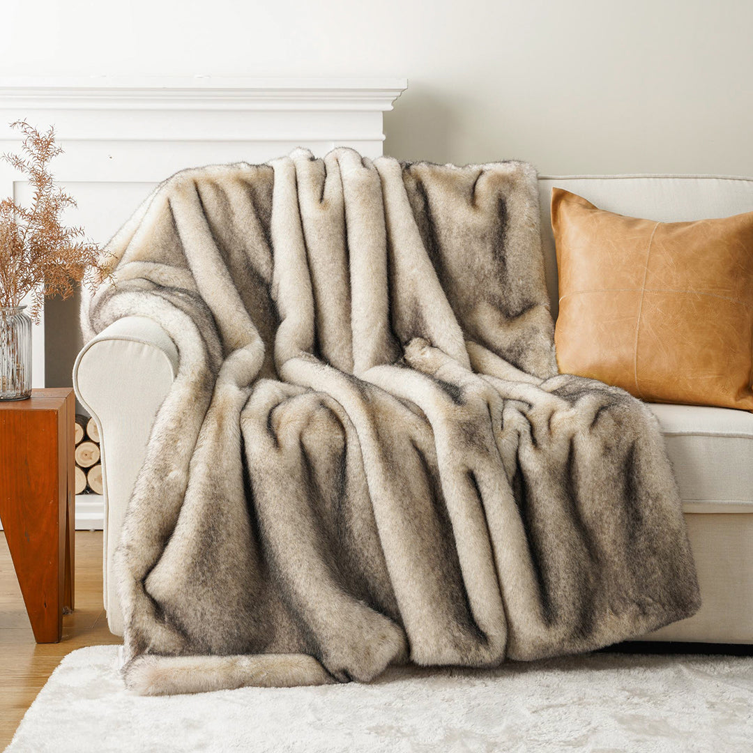 Battilo Plush Weighted Throw 