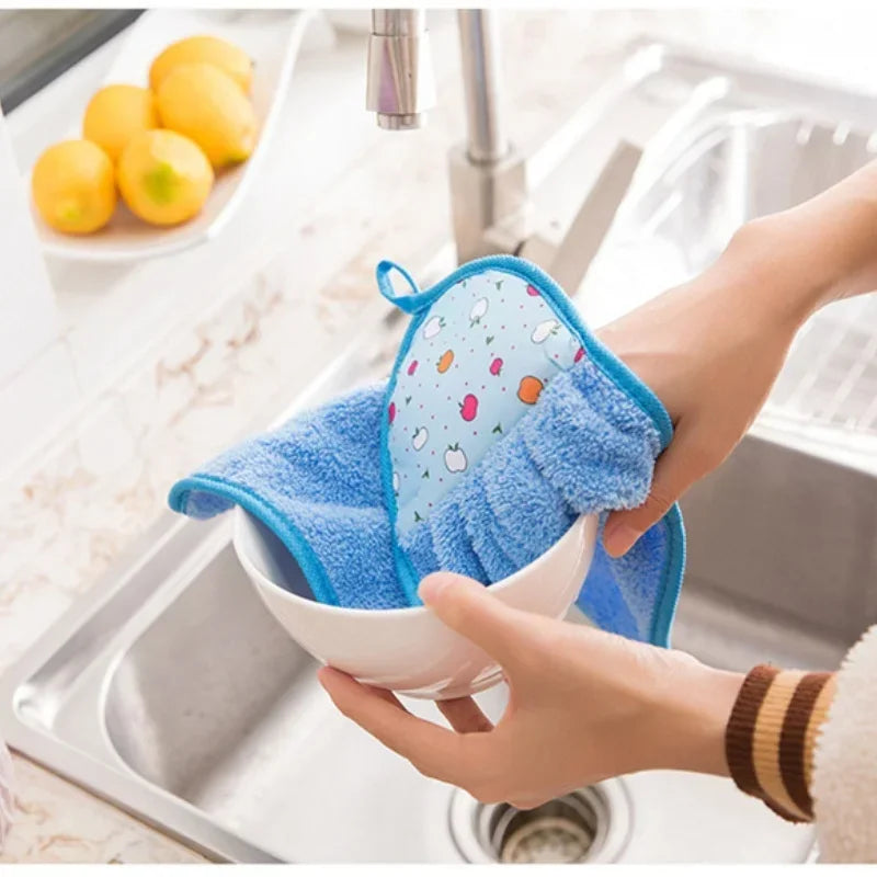 1pcs Coral Velvet Bathroom Supplies, Soft Hand Towel, Absorbent Cloth Dishcloths, Hanging Cloth, Kitchen Accessories