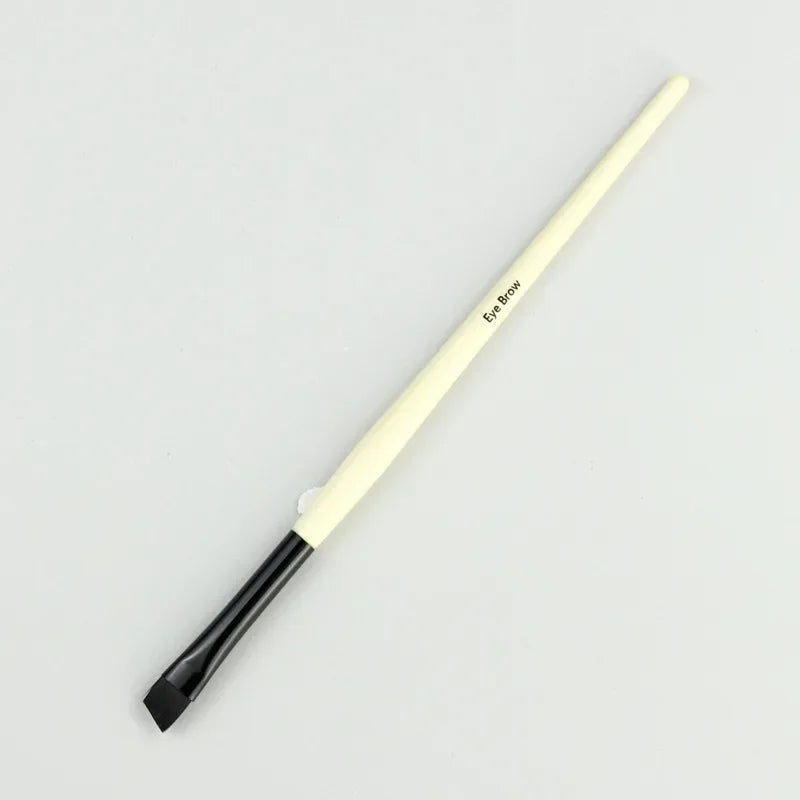 Professional Makeup Brush – Foundation, Eyeliner, Contour & Lip Gloss dylinoshop