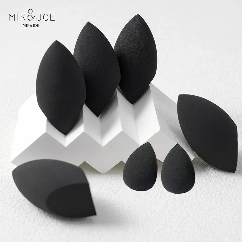 2pcs Black Beauty Sponge Egg - Latex-Free, Reusable Makeup Blender for Flawless Foundation, Contour & Highlight