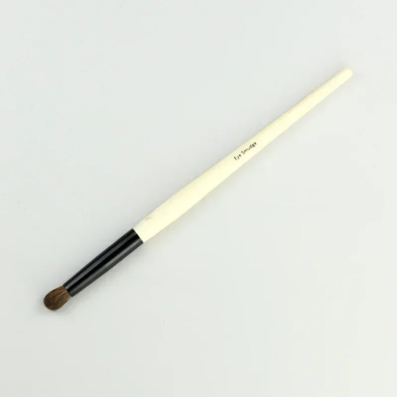 Professional Makeup Brush – Foundation, Eyeliner, Contour & Lip Gloss dylinoshop