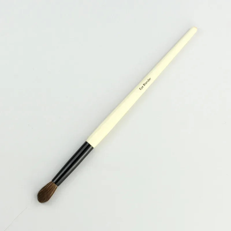 Professional Makeup Brush – Foundation, Eyeliner, Contour & Lip Gloss dylinoshop