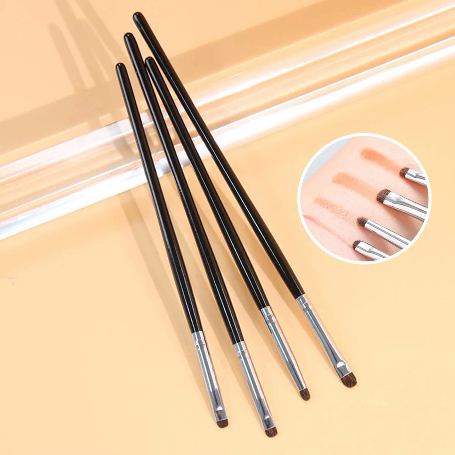 4 pieces of eyeshadow blending brushes, eye shadow brushes with silkworm details, delicate and soft makeup tools
