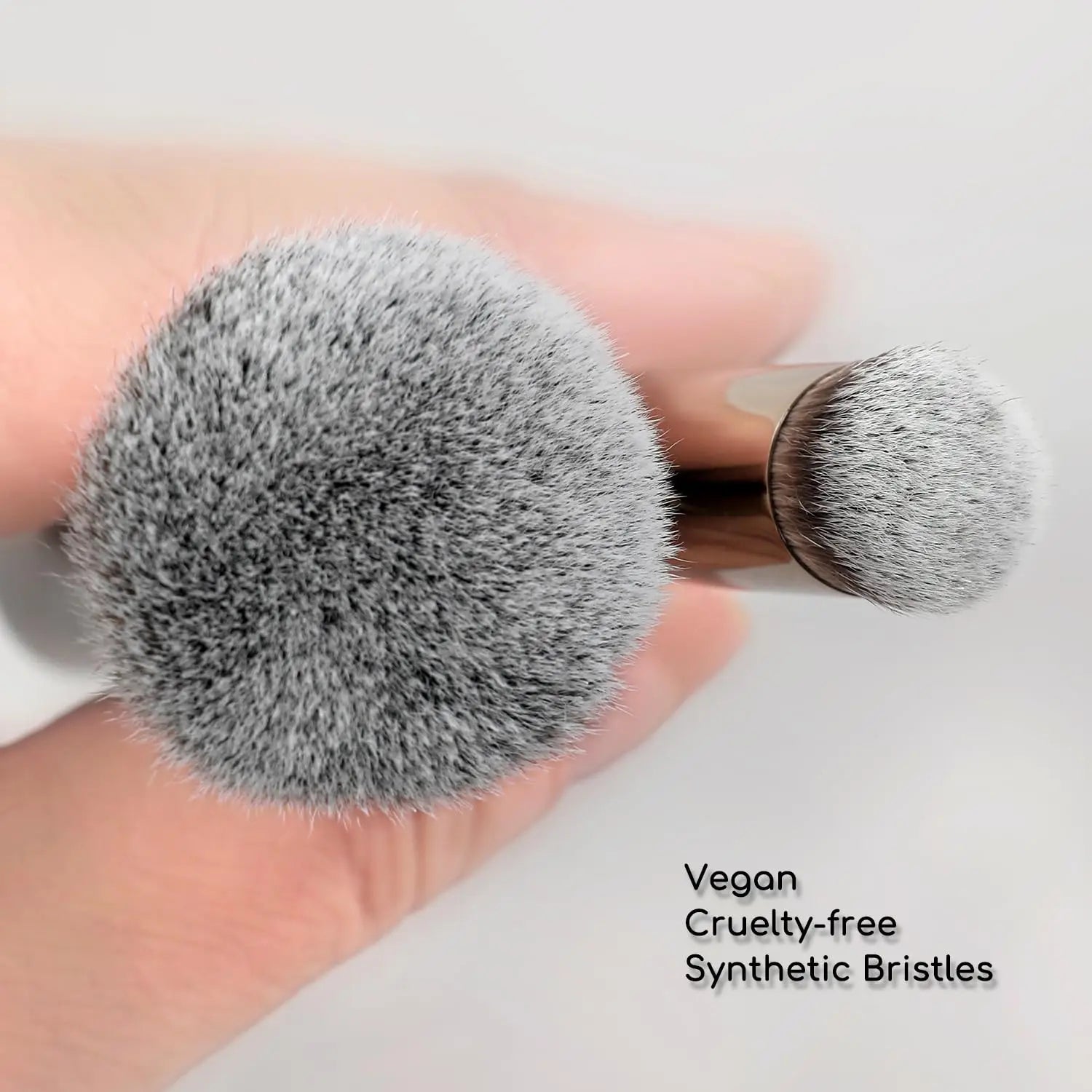 270 Concealer Brush, For Blending Liquid, Buffing, Sculpting, Mineral Powde