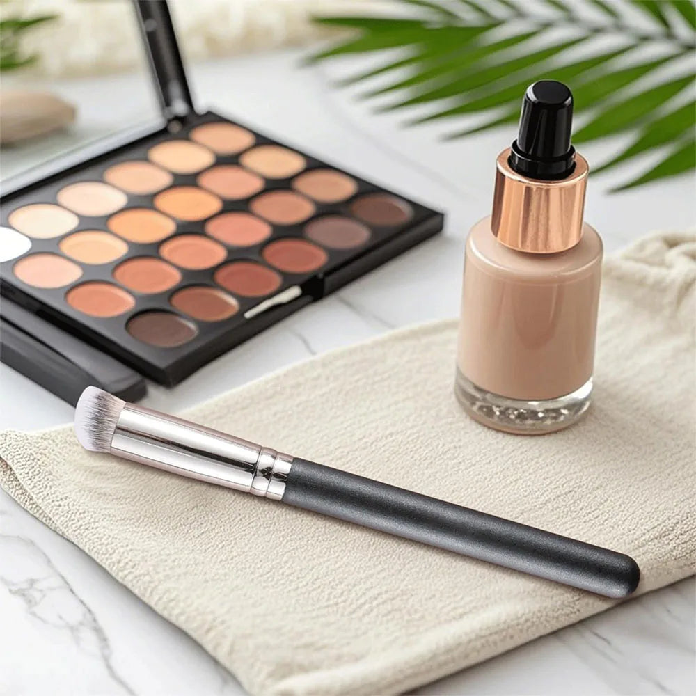 270 Concealer Brush, For Blending Liquid, Buffing, Sculpting, Mineral Powde