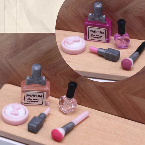 5-Piece Mini Dollhouse Makeup Accessory Set – 1/12 Scale dylinoshop