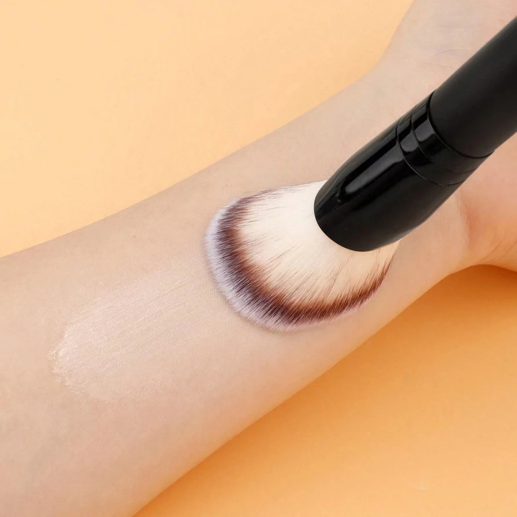 Portable double-headed multifunctional makeup brush for face makeup, foundation brush, contour brush, powder brush, blush brush, all-in-one makeup brush suitable for both men and women