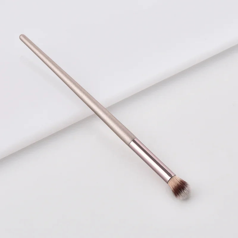 Champagne Colored Makeup Brushes Eye Shadow Eye Dark Circle Concealer Blending Cosmetic Brush Soft Brush for Women Makeup Tools