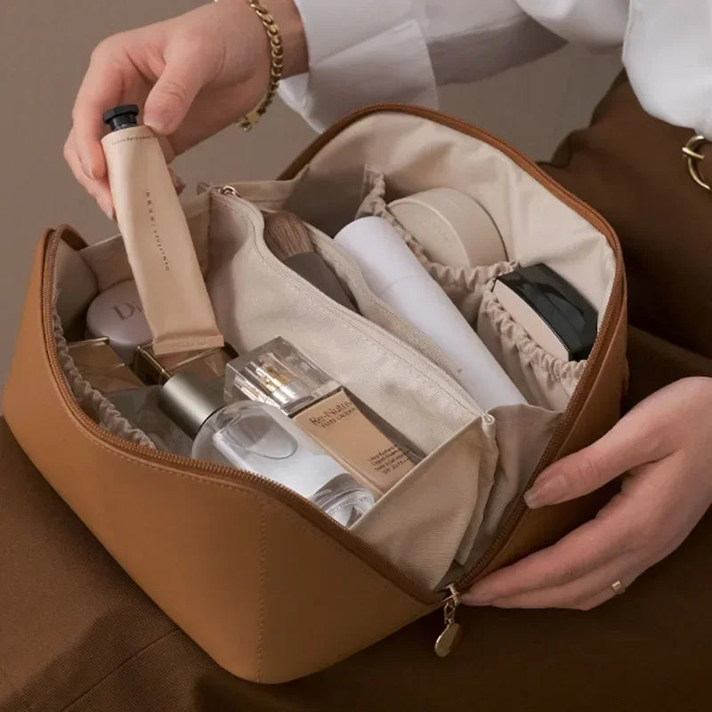 Makeup Bag Portable Large Capacity Beauty and Skincare Storage Bag High Appearance Level Waterproof Clutch Bag