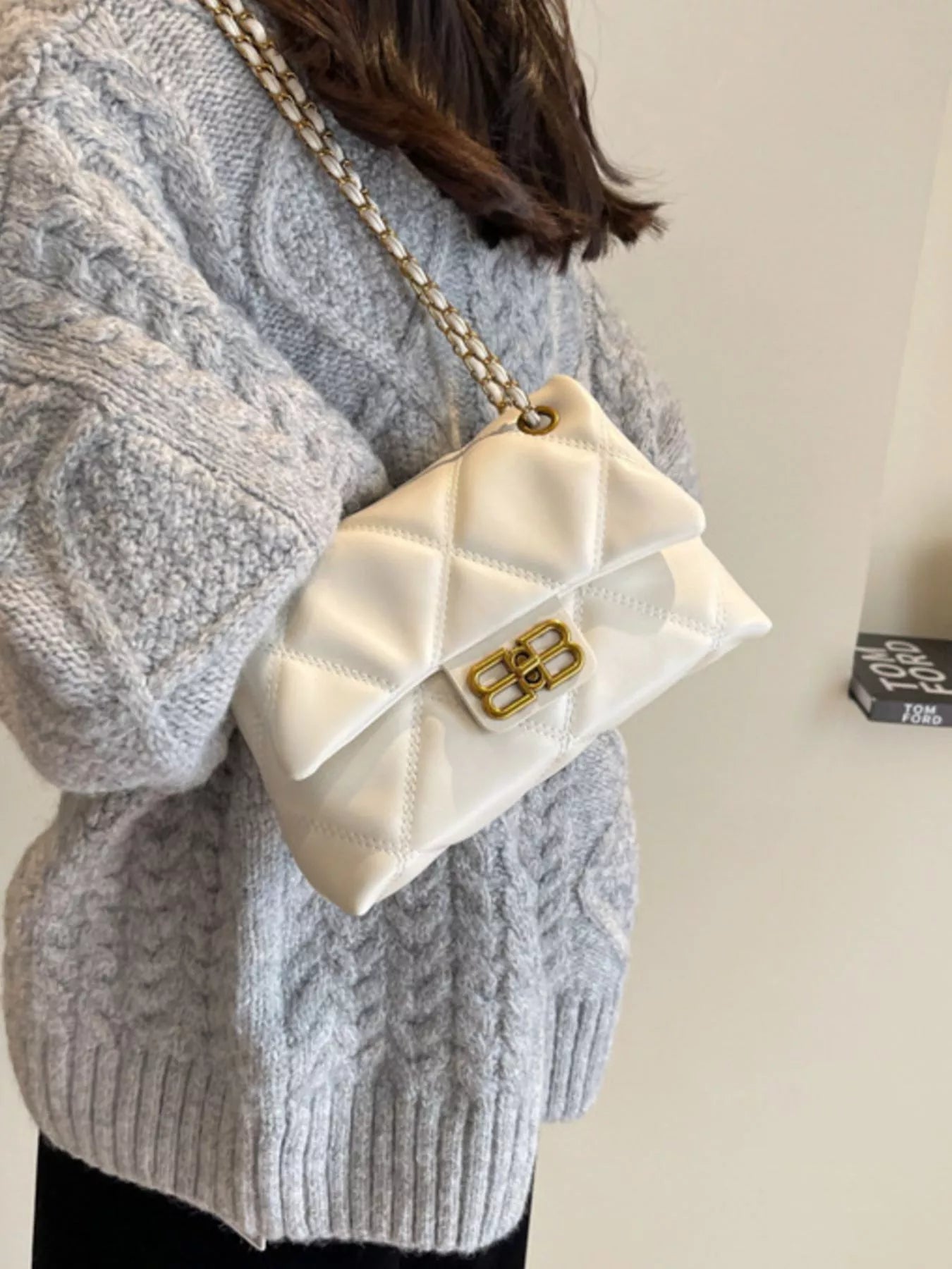 Quilted Flap Chain Crossbody Bag 