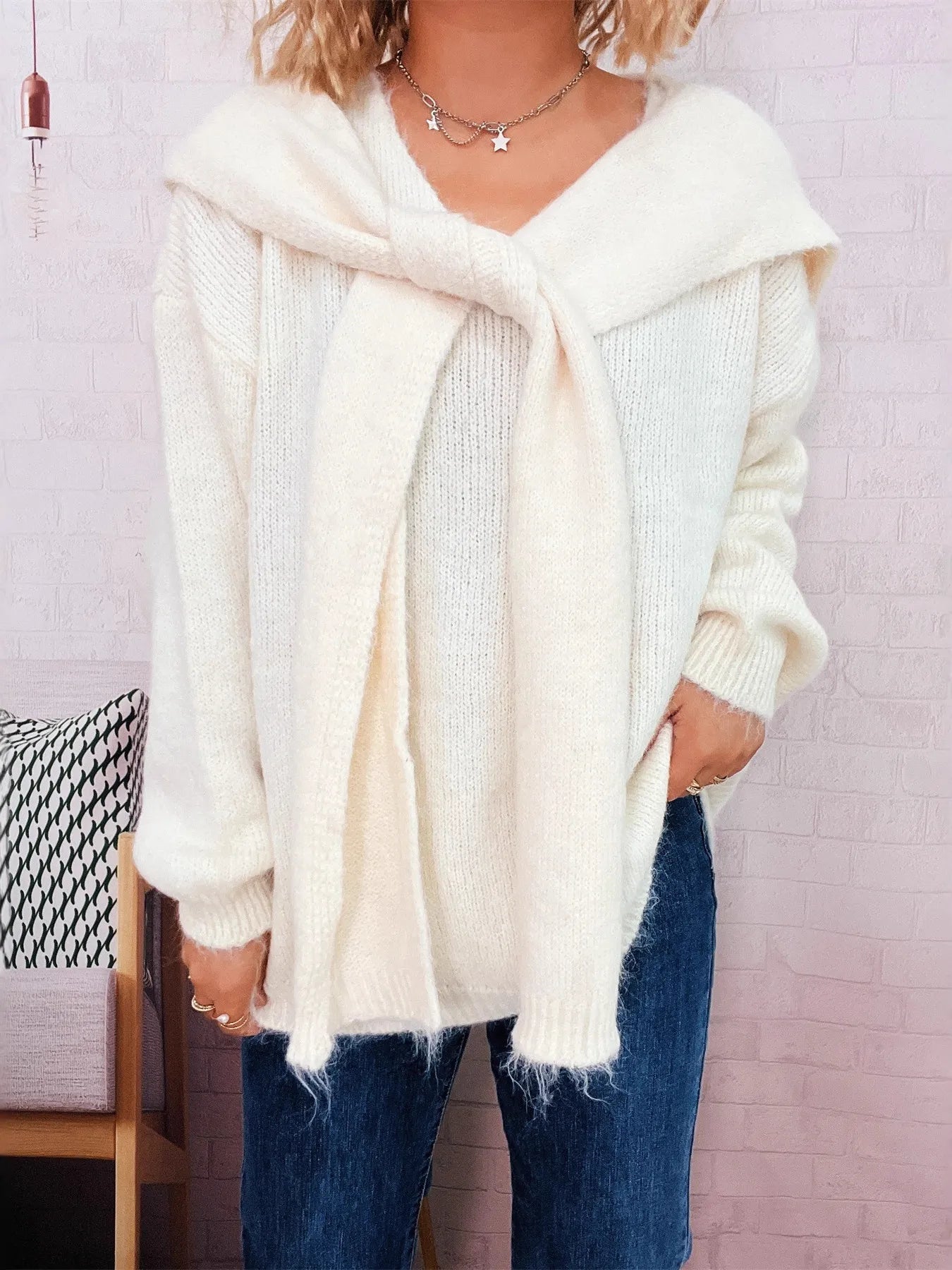 Ribbed Hem V-Neck Sweater with Shawl 
