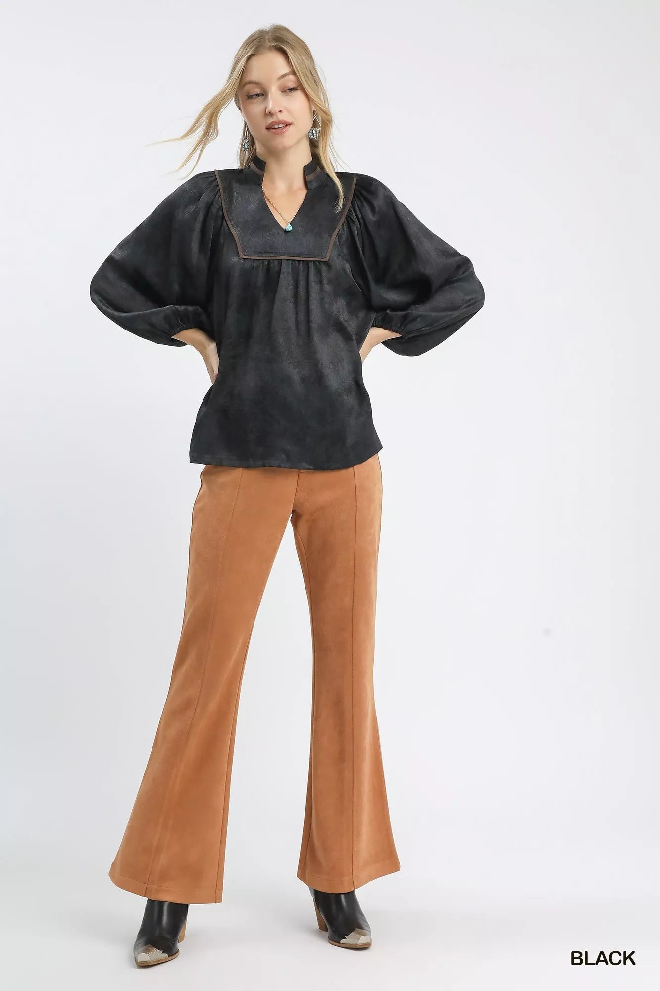 Umgee Crinkle Brocade Long Sleeve Blouse 