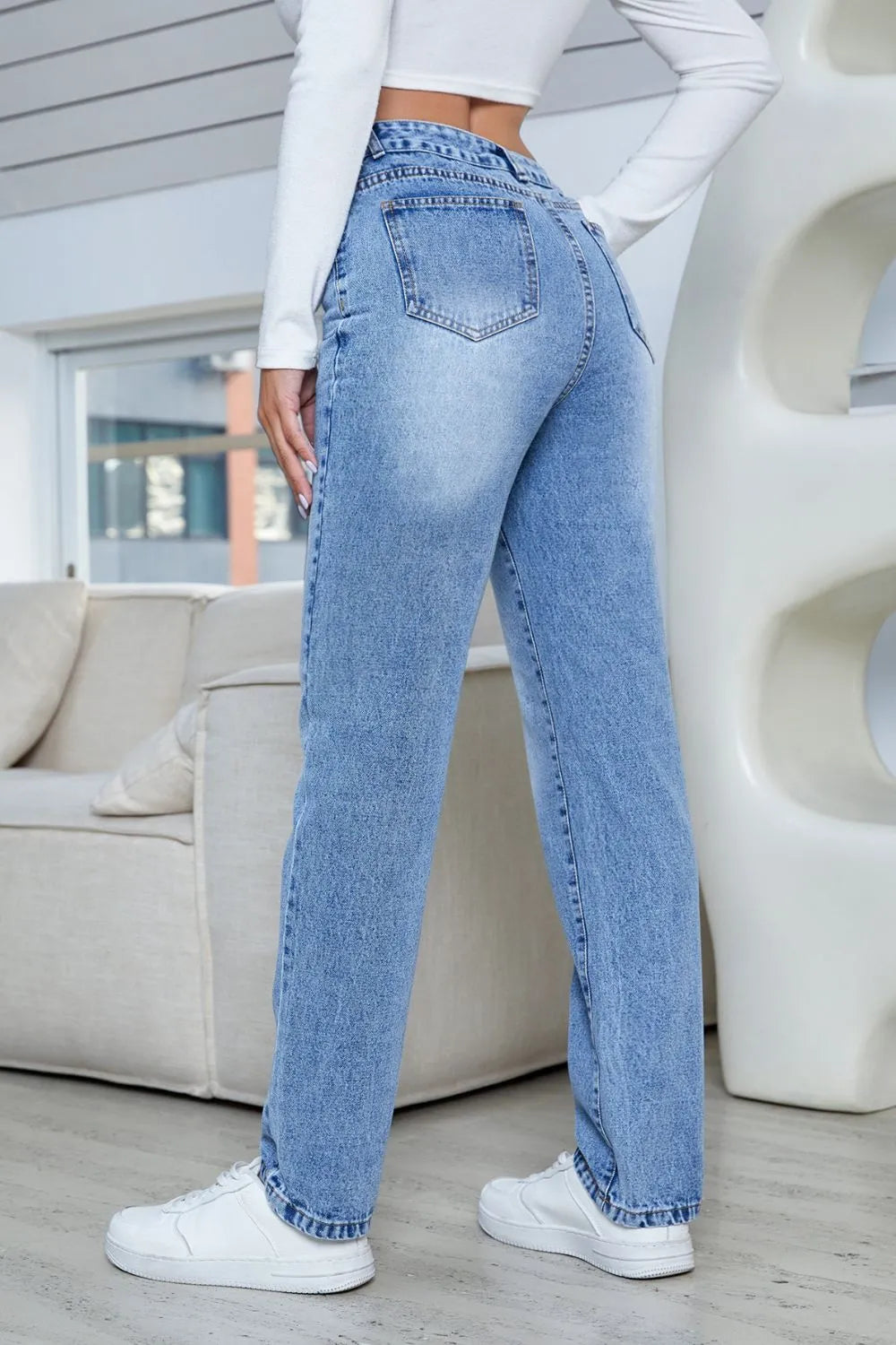 Straight Jeans with Pockets 