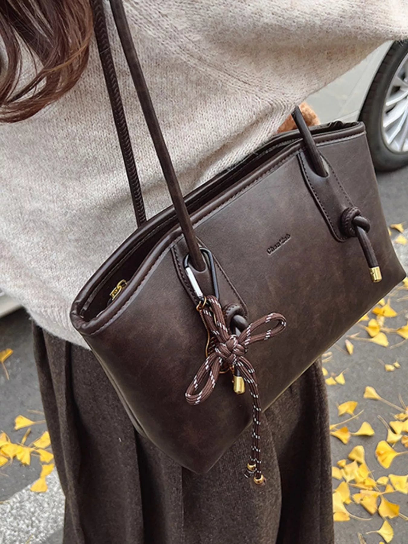 Vintage Style Leather Shoulder Bag 