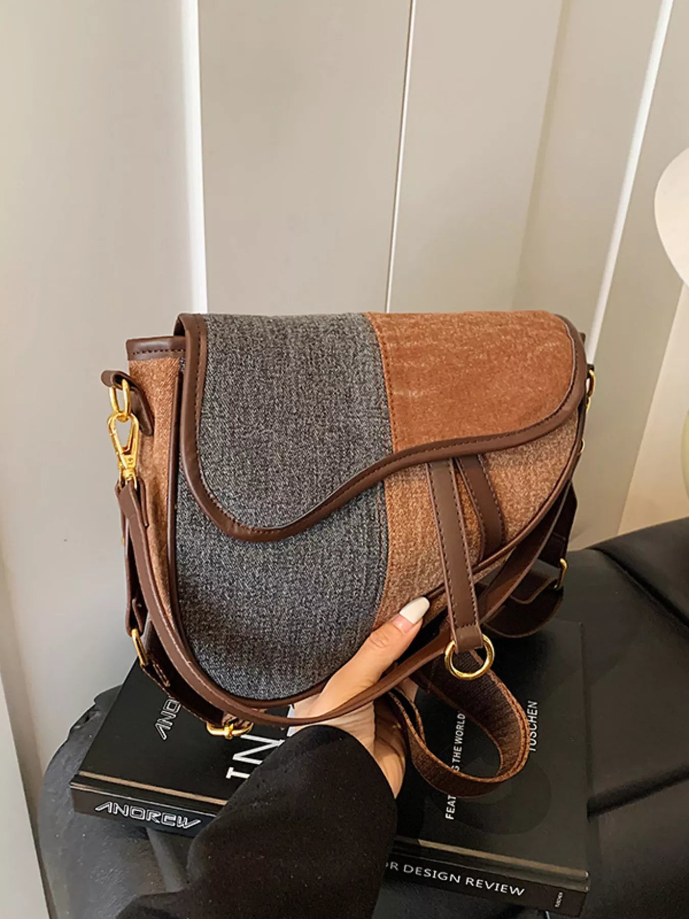 Adjustable Strap Crossbody Bag 