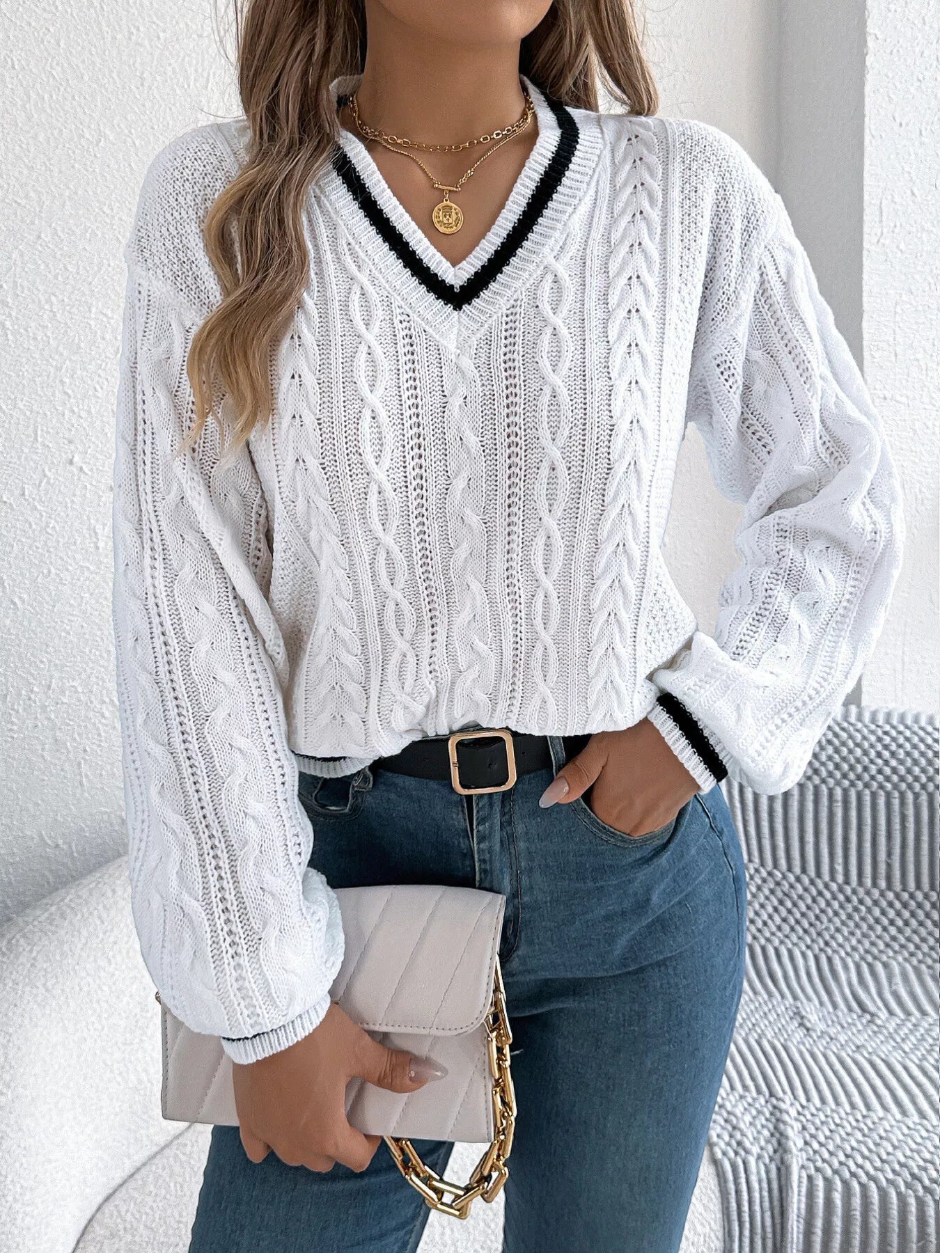 Cable Knit V-Neck Long Sleeve Sweater 