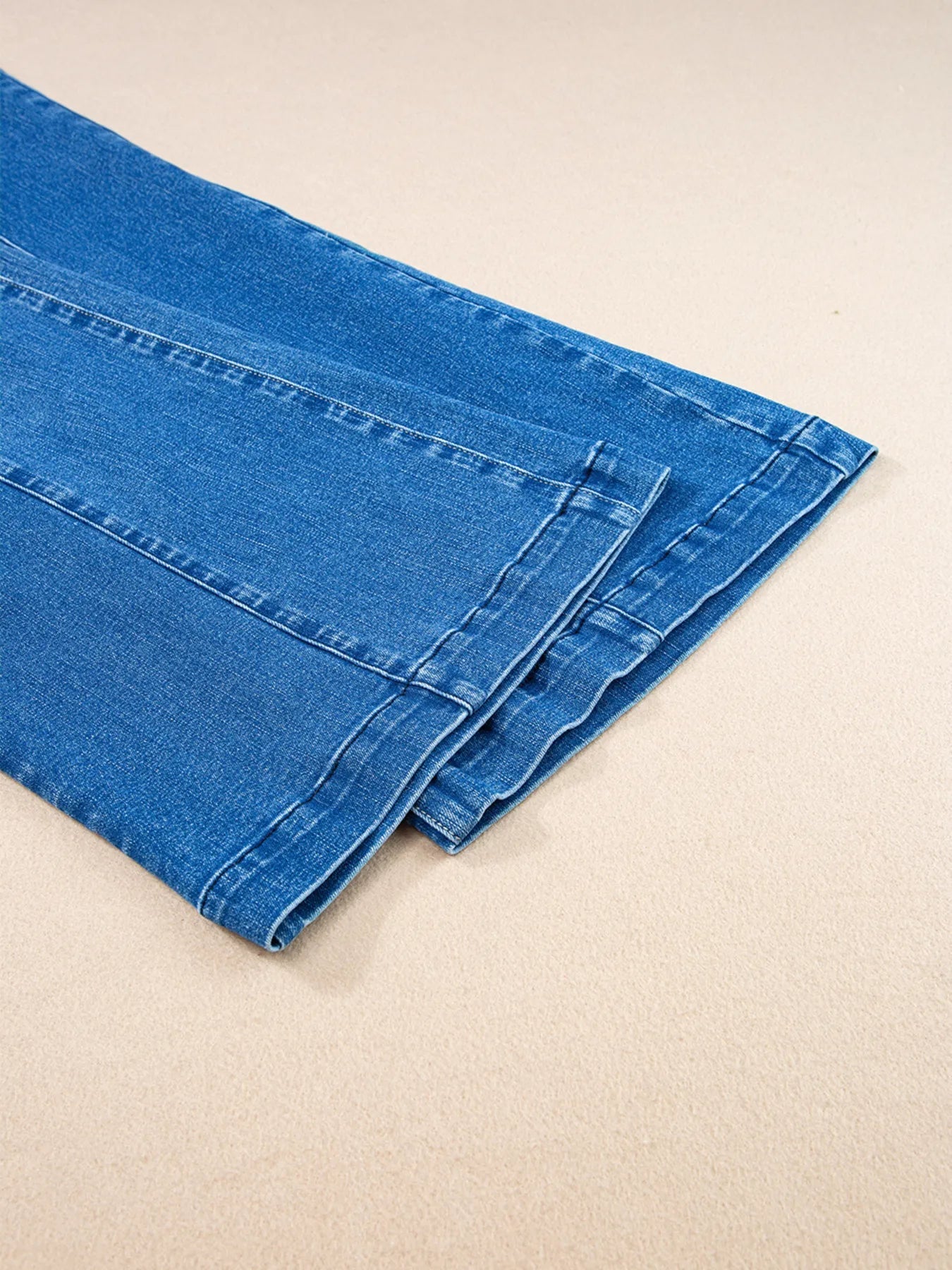 Seam Detail Flared Bottom Ankle Length Jeans 