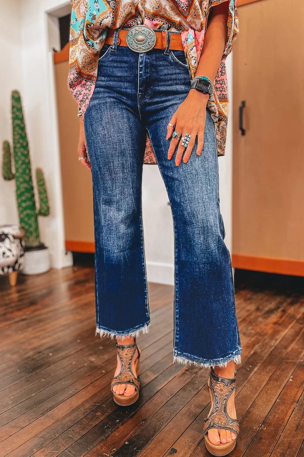 Mineral Wash Raw Hem High Waist Flared Jeans 