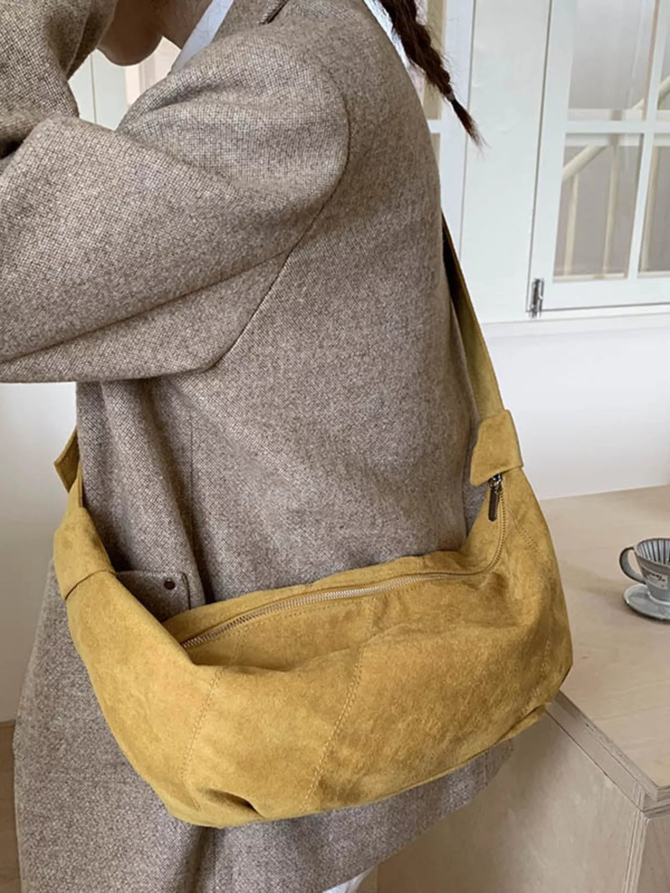 Casual Adjustable Strap Crossbody Bag 