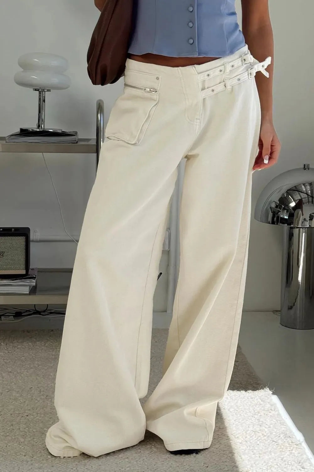 Wide Leg Jeans with Pockets 