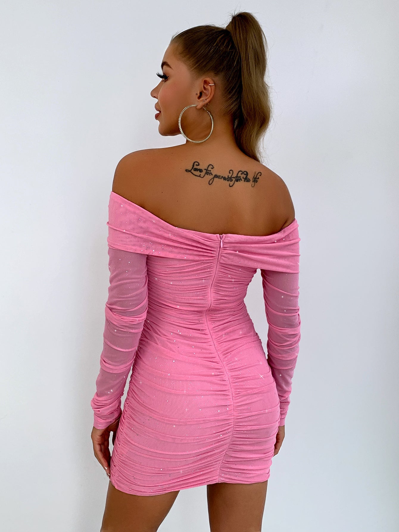 Glitter Ruched Off-Shoulder Long Sleeve Bodycon Dress 