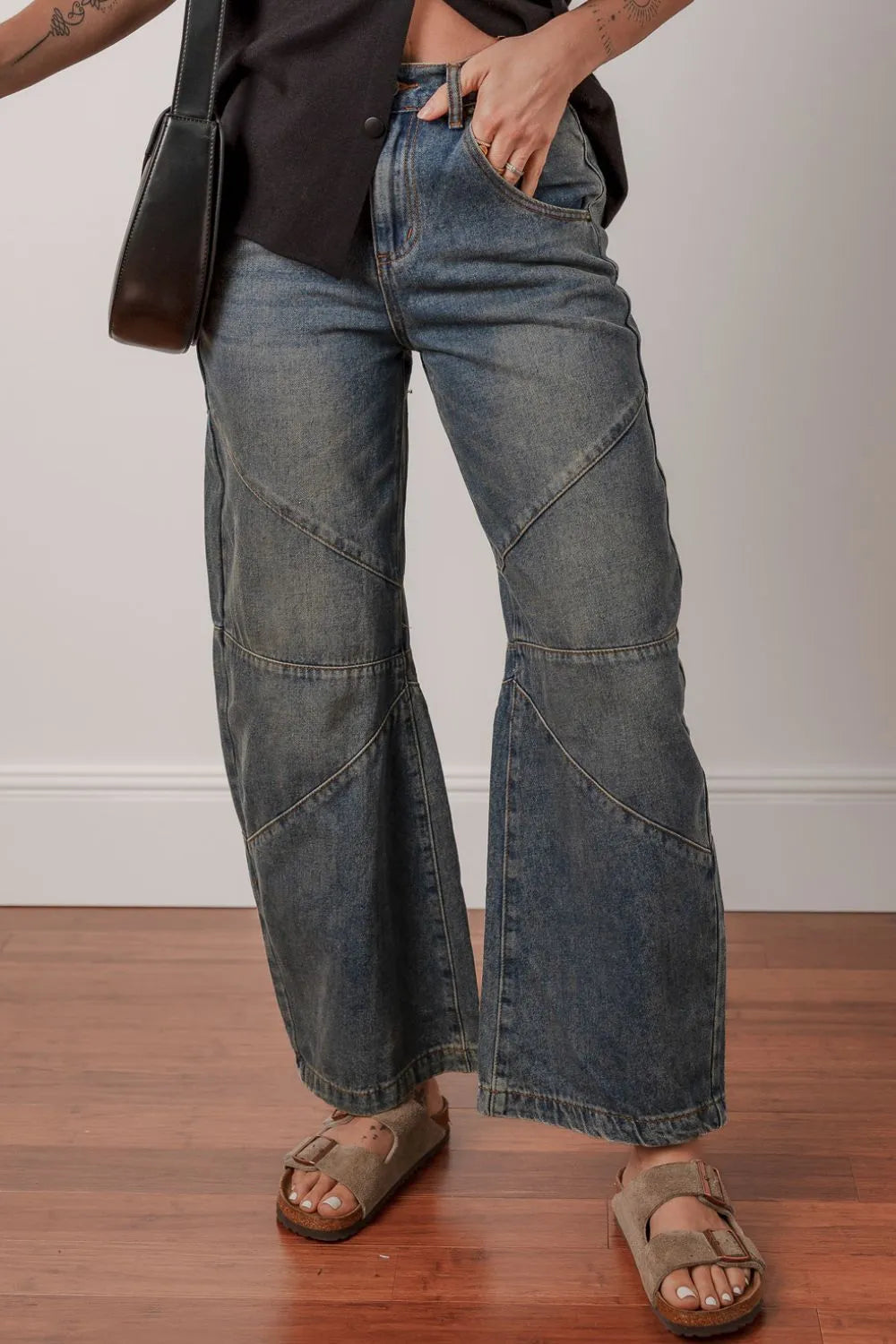 Exposed Stitching Loose Straight High Waist Jeans 