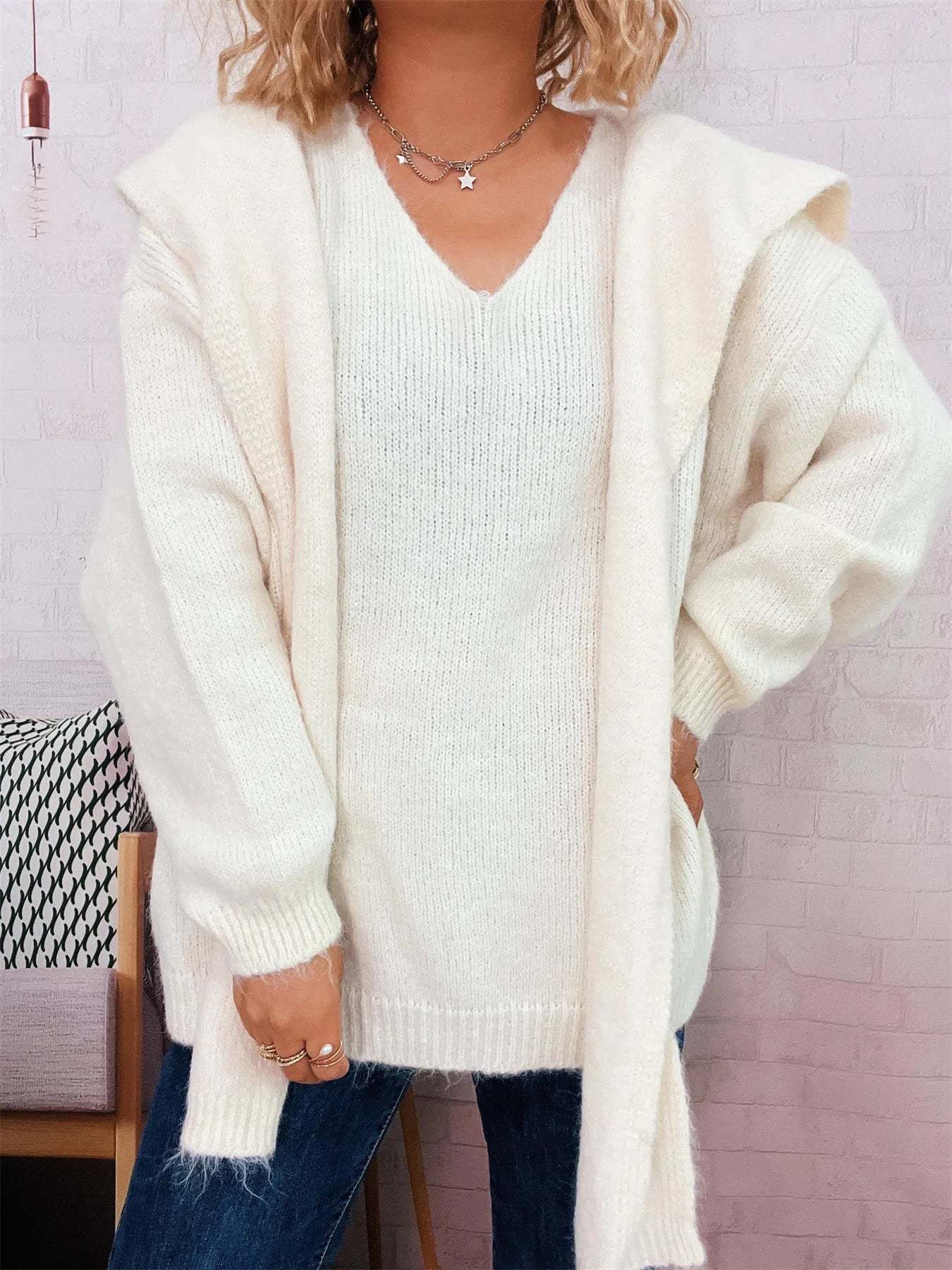 Ribbed Hem V-Neck Sweater with Shawl 