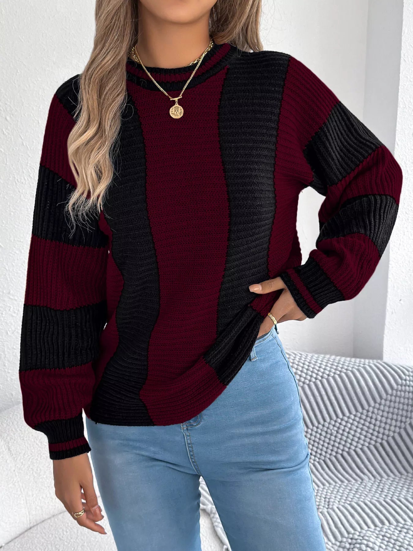 Color Block Round Neck Sweater 