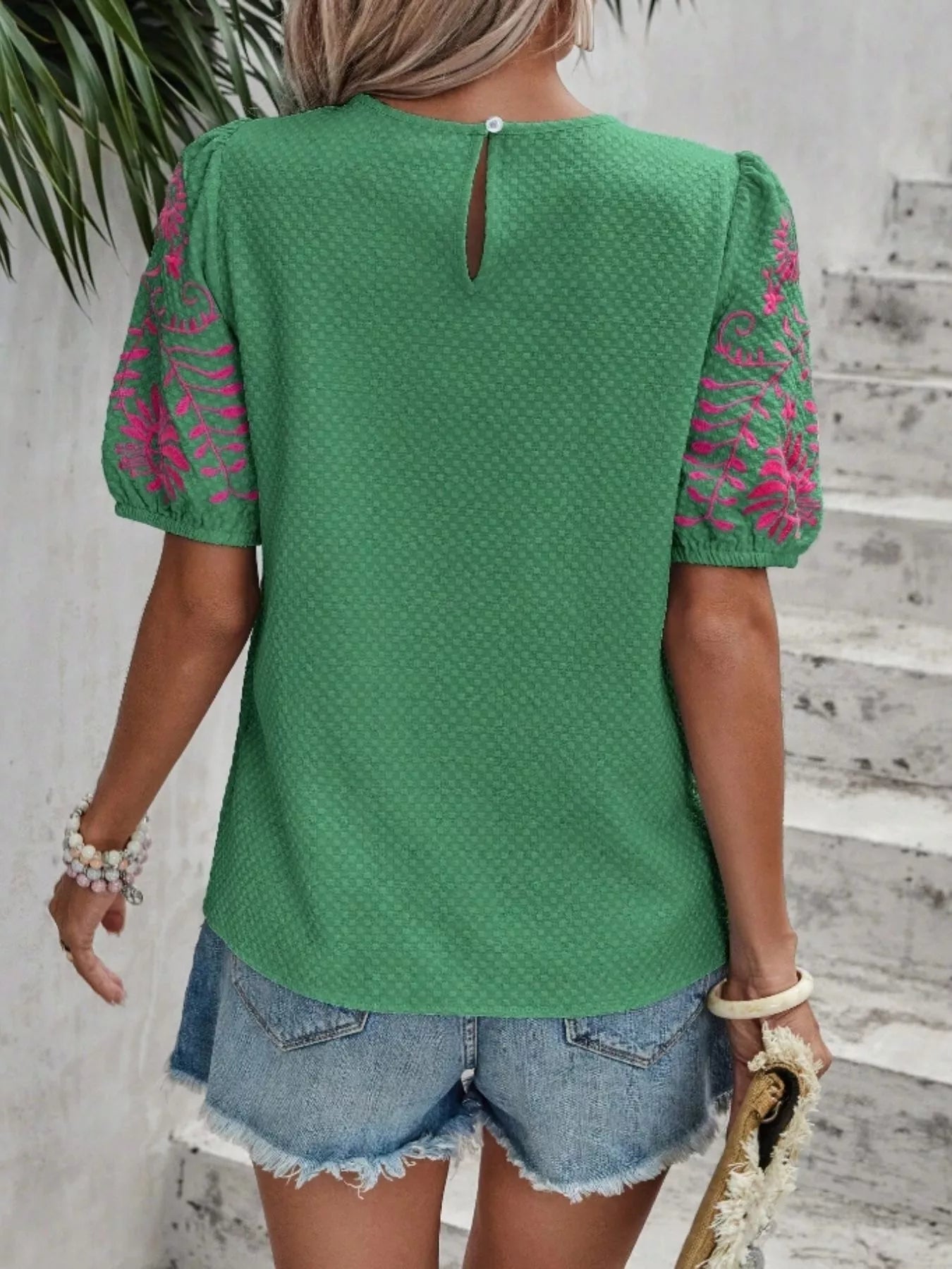 Embroidered Puff Sleeve Blouse 