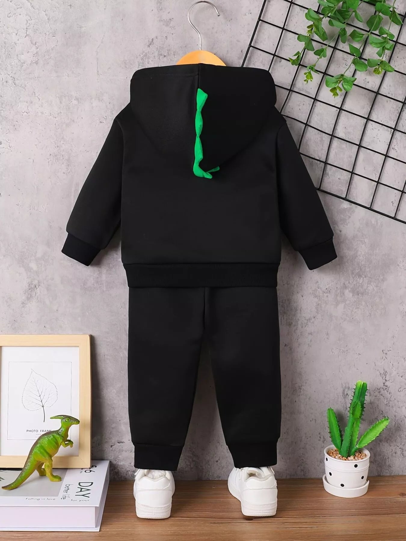 Children's Dinosaur Graphic Hoodie & Pants Set 