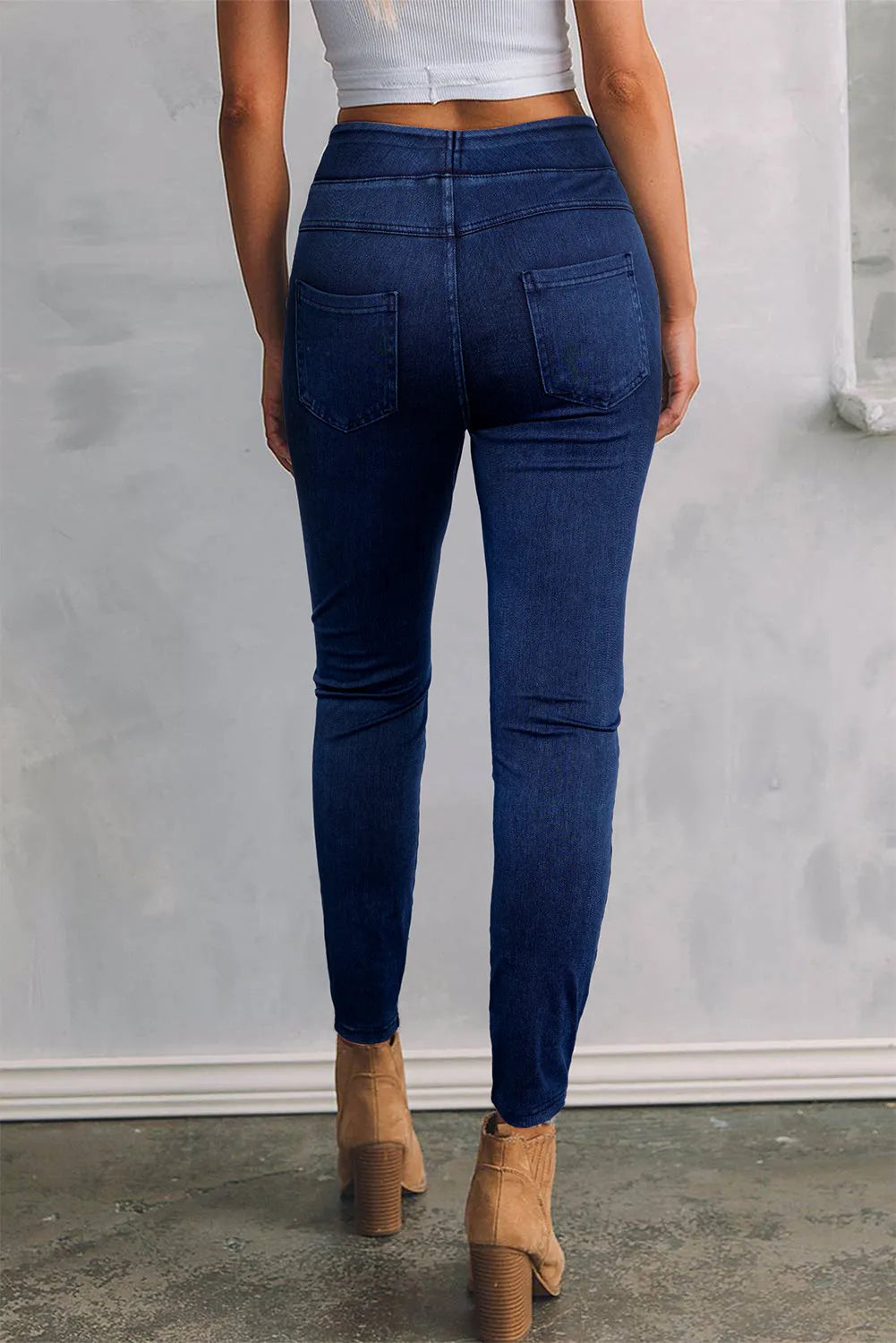 Skinny Jeans with Pockets 