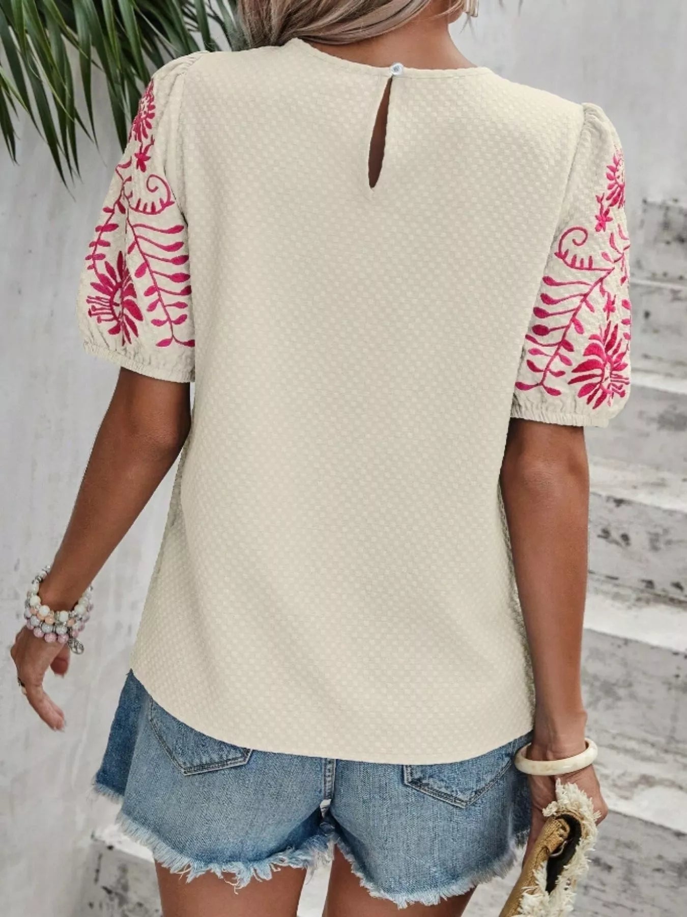Embroidered Puff Sleeve Blouse 