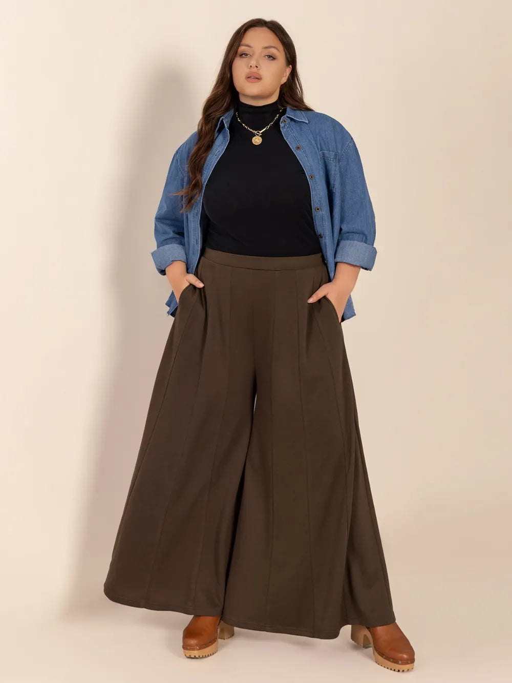 Plus Size Wide Leg Pants with Pockets 