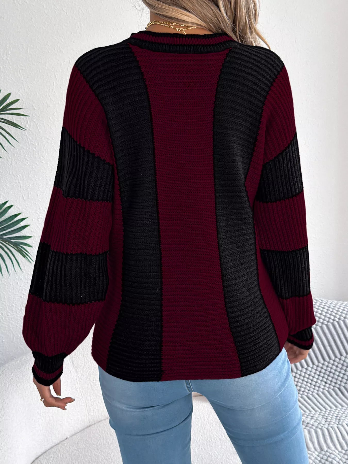 Color Block Round Neck Sweater 