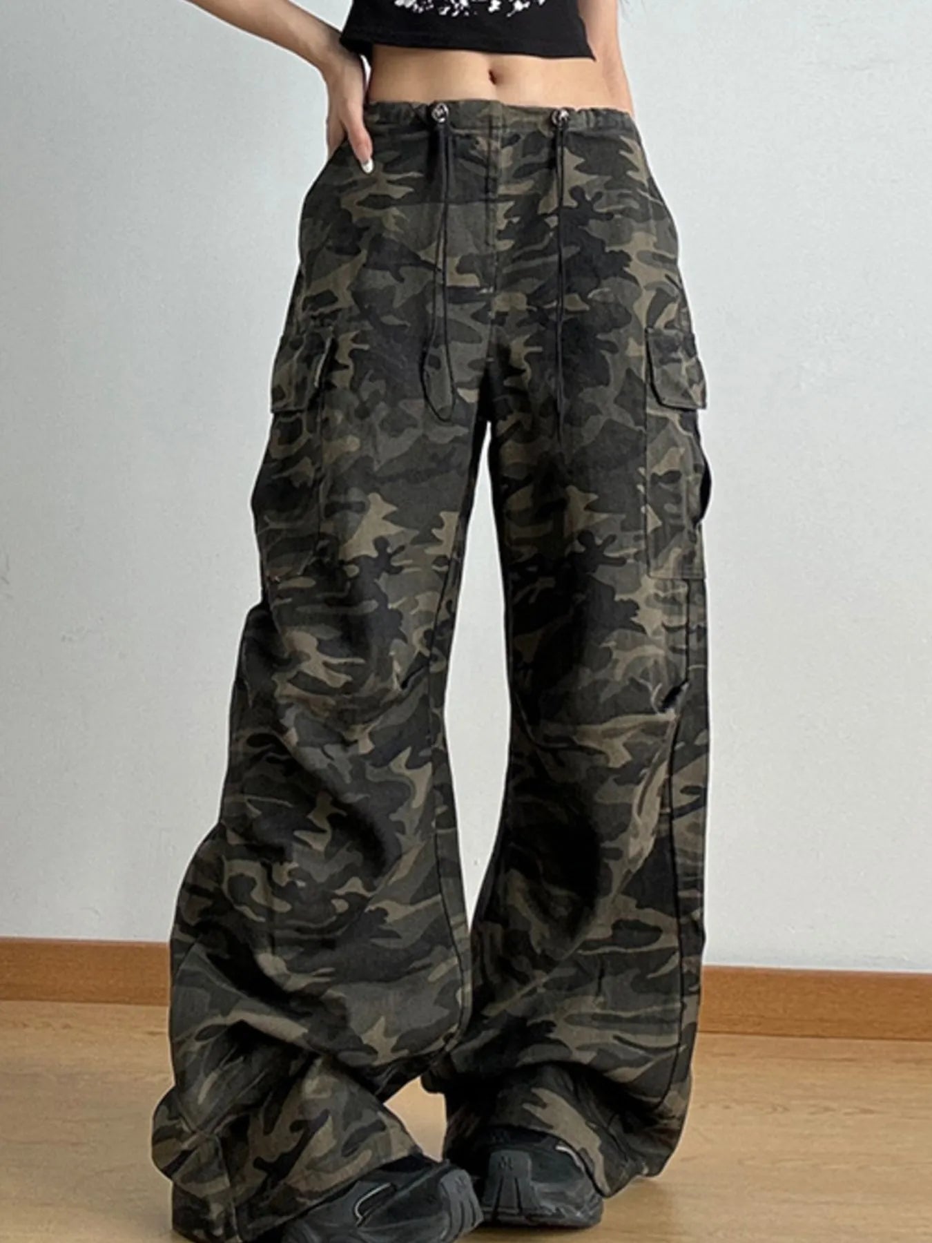 Drawstring Camouflage Cargo Wide Leg Jeans 
