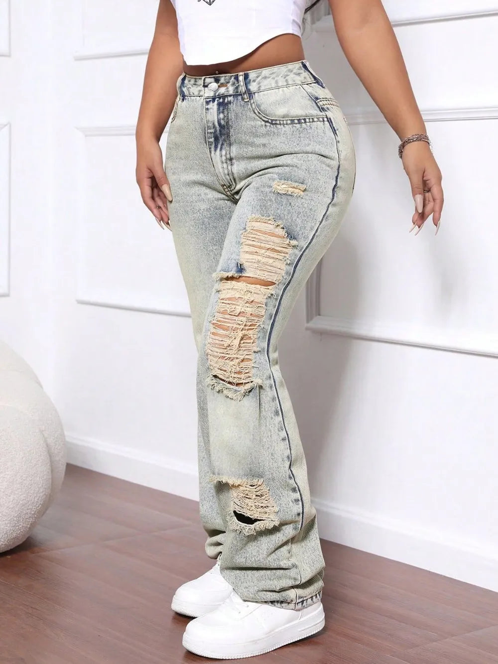 Distressed High Waist Jeans 