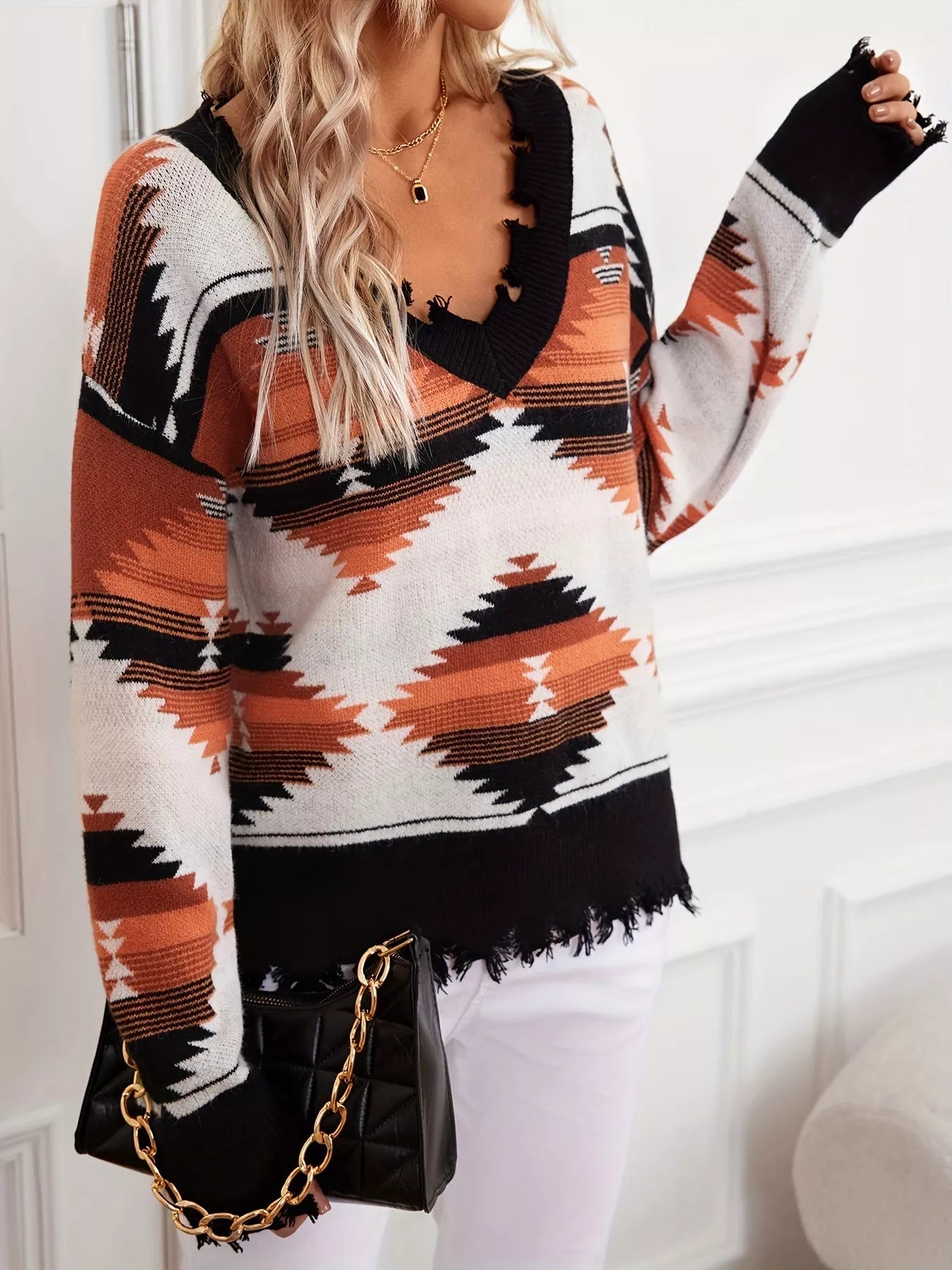 Geometric Frayed Hem V-Neck Long Sleeve Sweater 