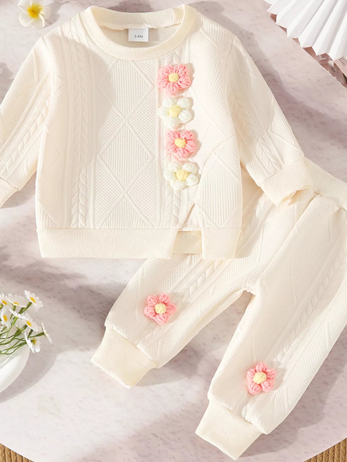 Children's Flower Textured Top and Pants Set 
