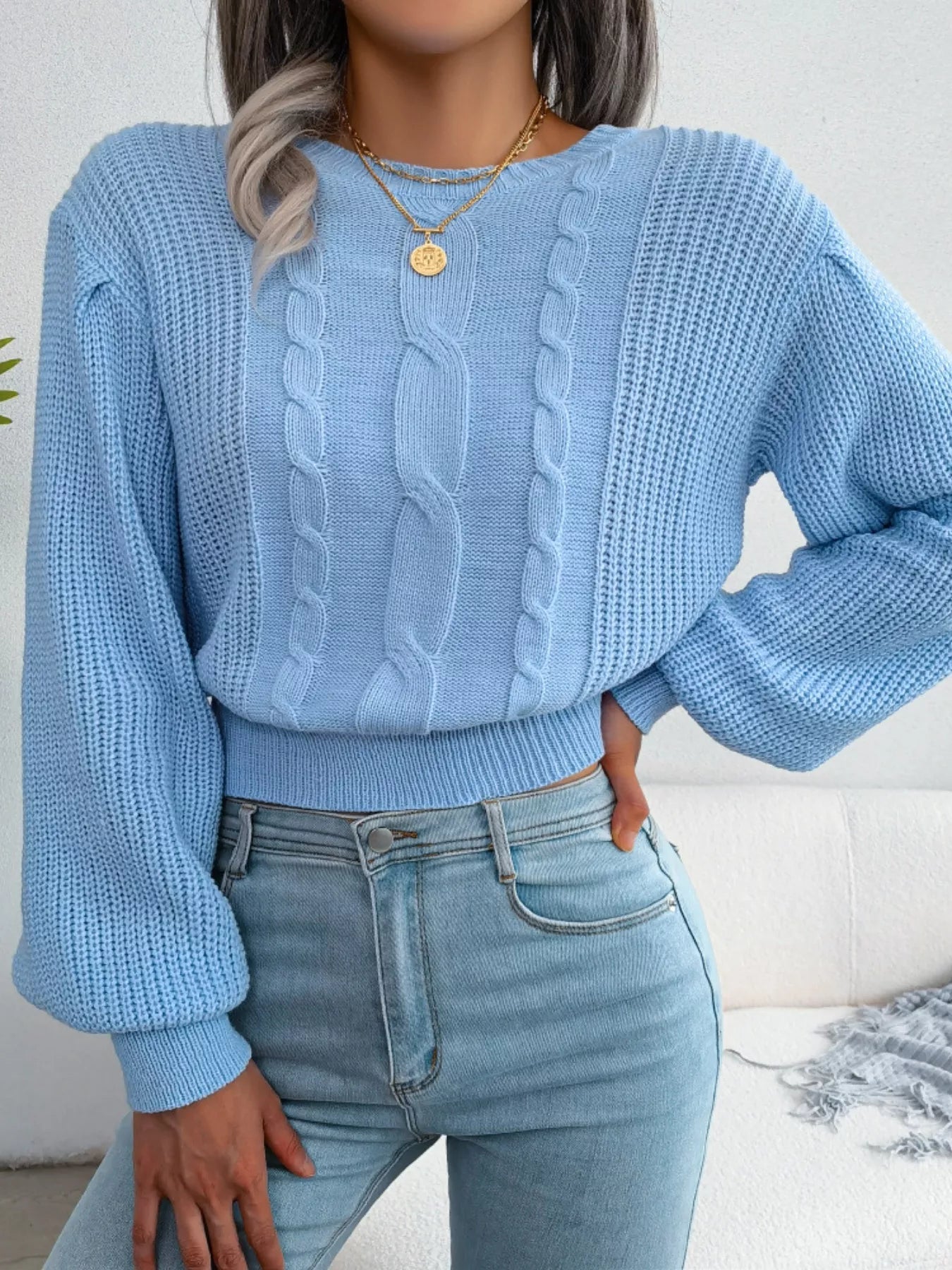 Cable Knit Round Neck Cropped Sweater 