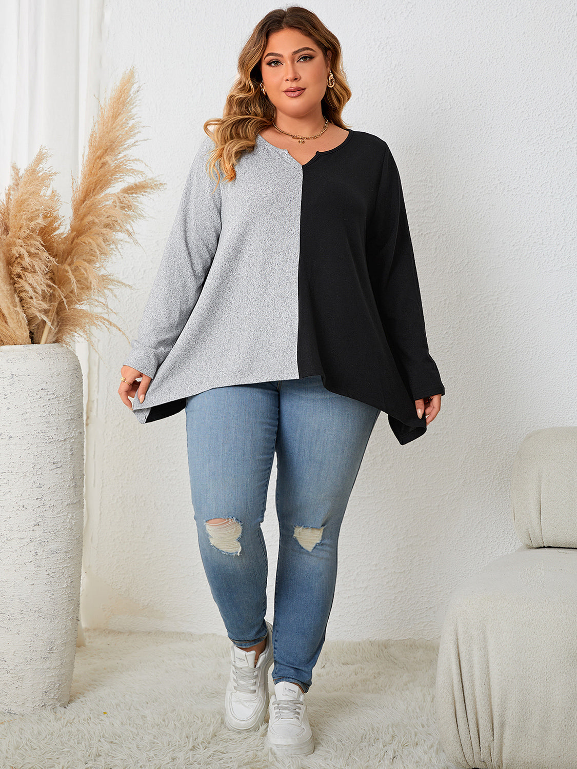 Honey Plus Size Contrast Notched Neck T-Shirt 