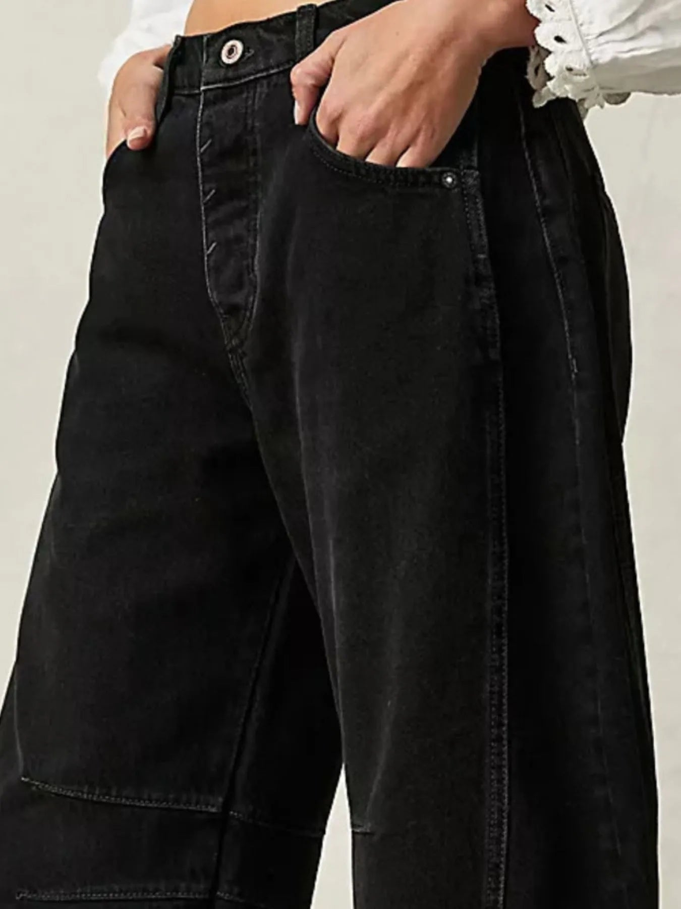 Wide Leg Relaxed Fit Jeans 